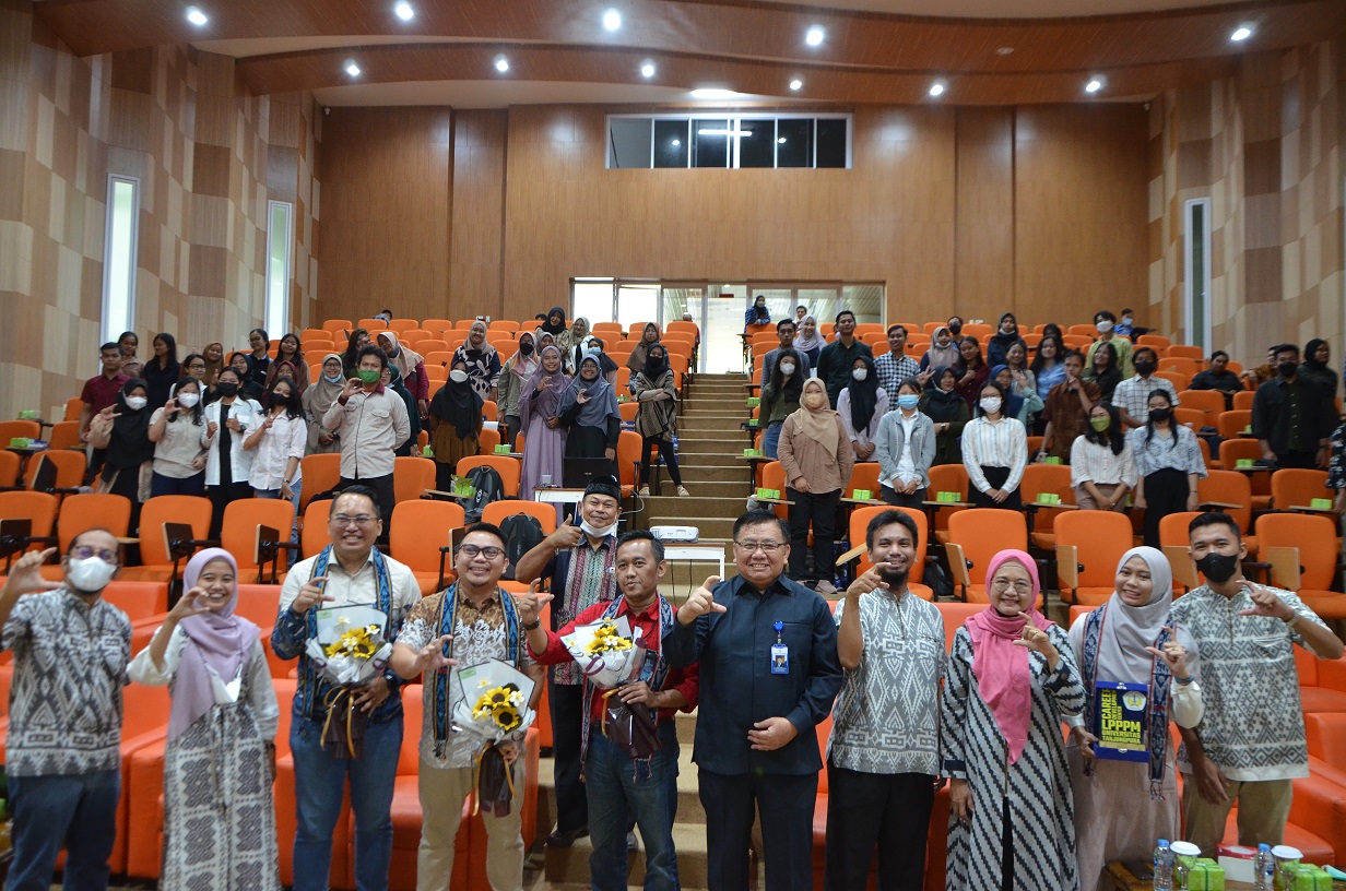 Pelatihan Preneurship Bagi Mahasiswa dan Alumni UNTAN