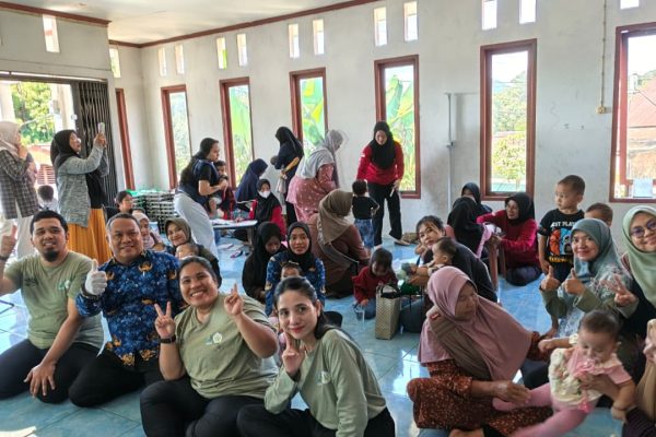 Edukasi Imunisasi di Entikong Tingkatkan Pemahaman Orang Tua tentang Kesehatan Anak