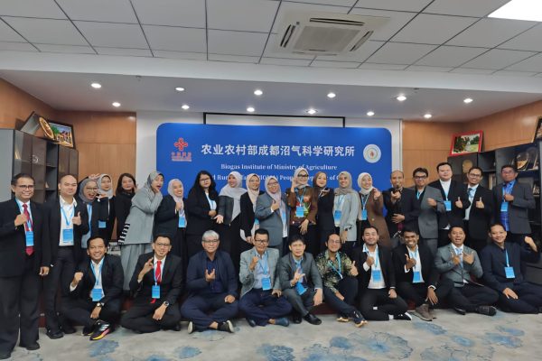 Dosen UNTAN Ikuti Seminar Energi Hijau di Chengdu